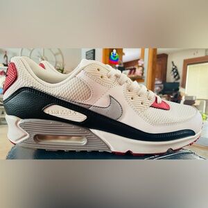 Nike Air Max 90
Photon Dust Varsity Red 
14M $75